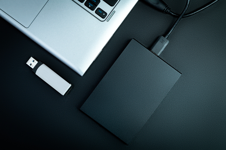 External Hard Drive vs. USB Drive: Which One
