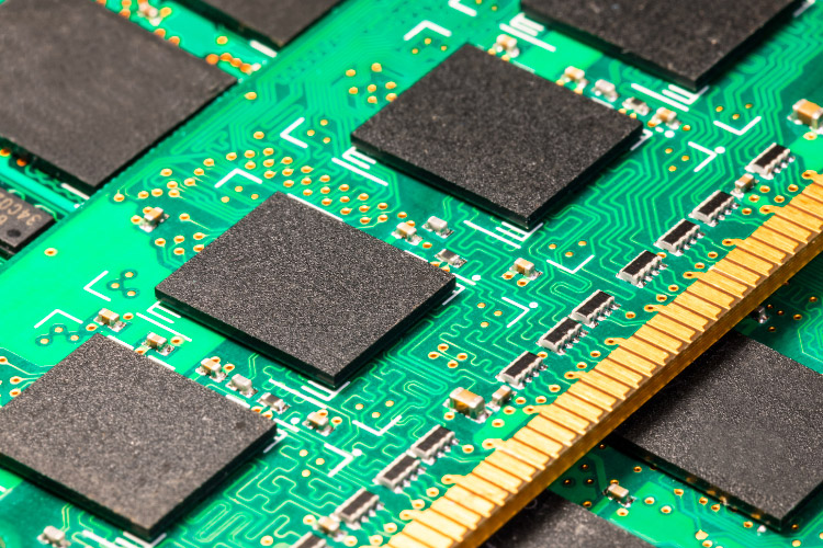 What Is Flash Memory? Types, Working, Benefits and Challenges