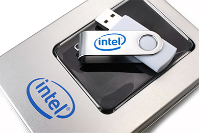 Custom USB drive packaging