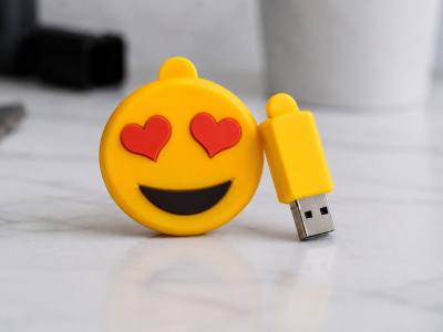 Heart Eyes Emoji Flash Drive Thumbnail