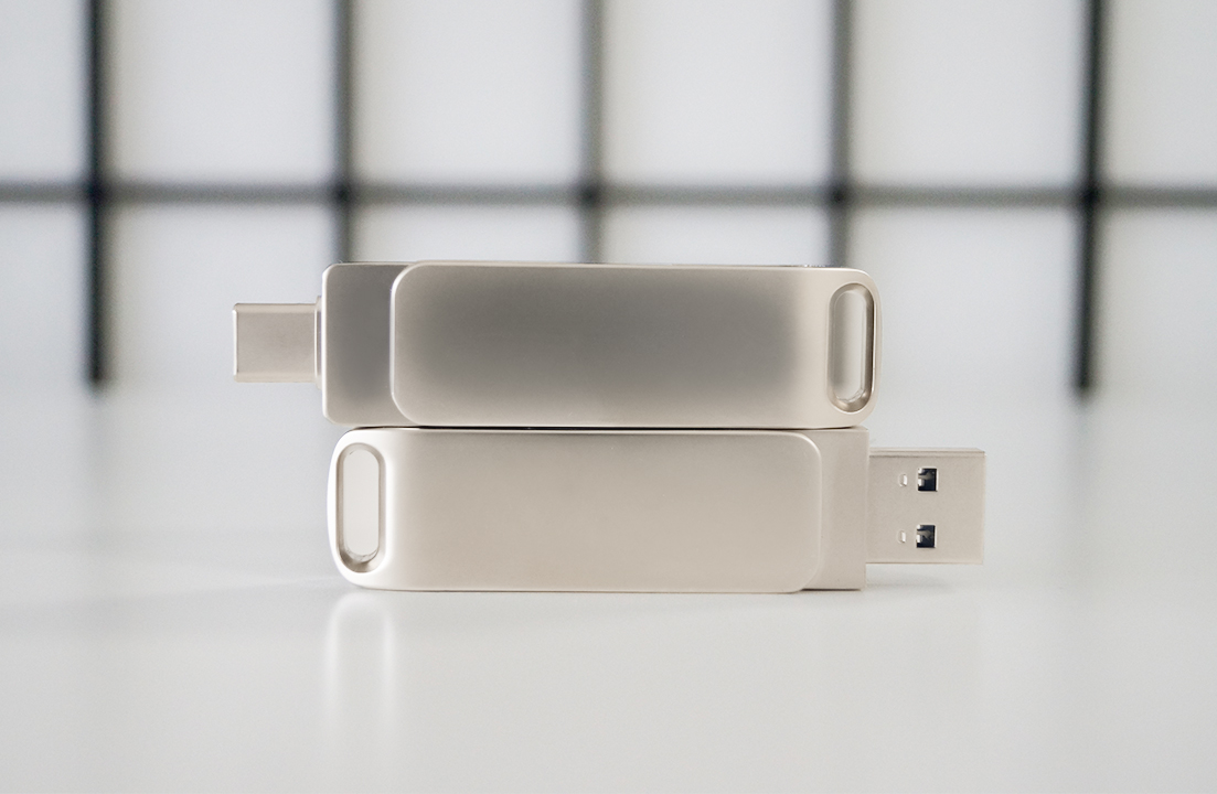Pivot Usb Flash Drive
