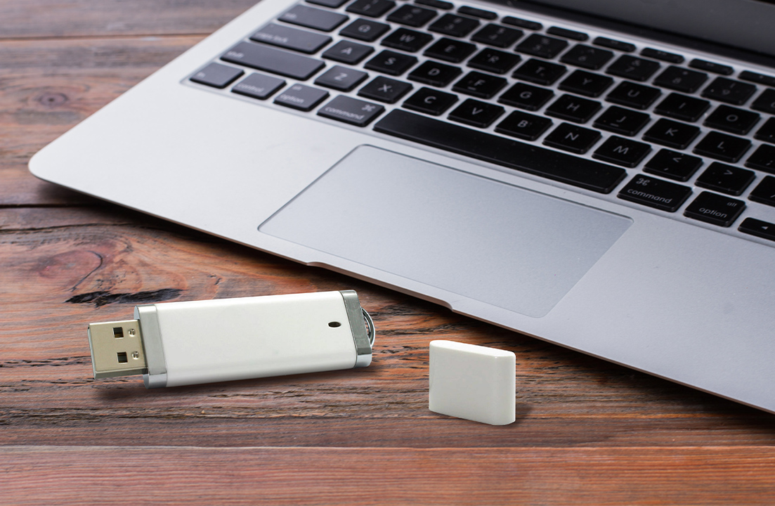 White De Usb Flash Drive